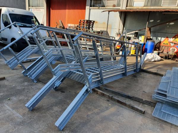 Carpenterie edili - scale e passerelle